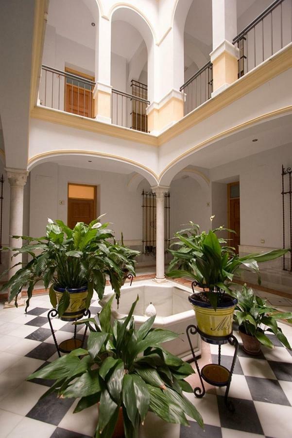 Toreros De Sevilla 5 Pax ภายนอก รูปภาพ
